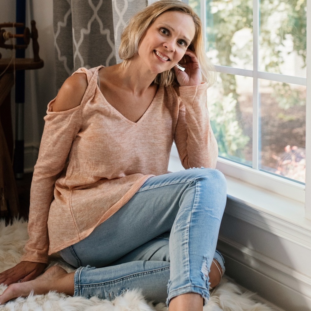 Peach cold shoulder knit top - Picture 2 of 7